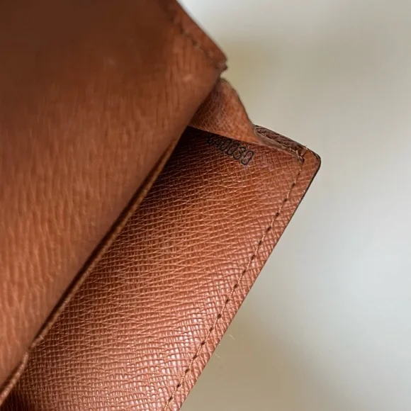 Authentic Louis Vuitton Canvas Monogram Long Large Bifold Passport Card Wallet